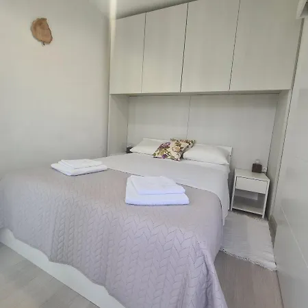 Zora Appartement Knin