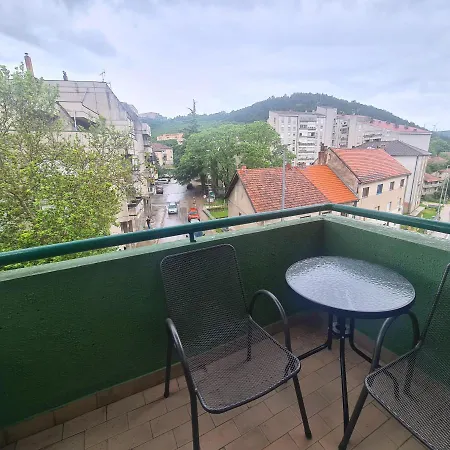 Zora Apartman