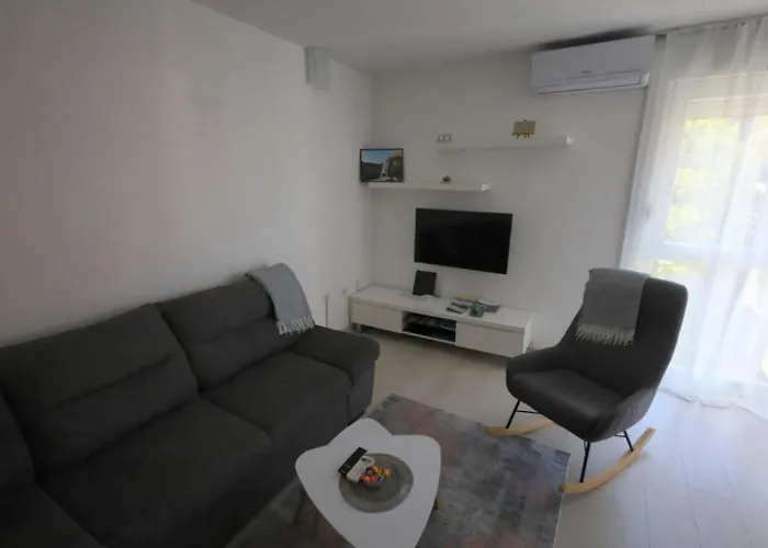 Zora Appartement Knin